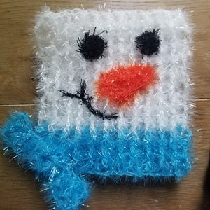 30 Snowman Scrubbers